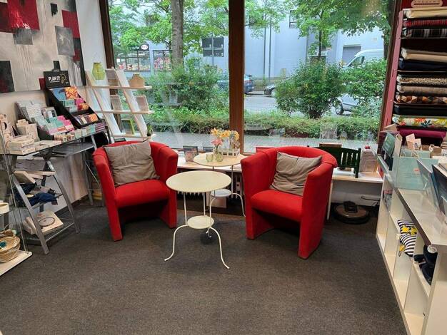 Laden zum Kauf 349.000 € 71 m² Verkaufsfläche Karlsfeld 85757