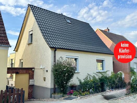 Haus zum Kauf provisionsfrei 233.000 € 7 Zimmer 120 m² 241 m² Grundstück Südstadt Neubrandenburg 17033