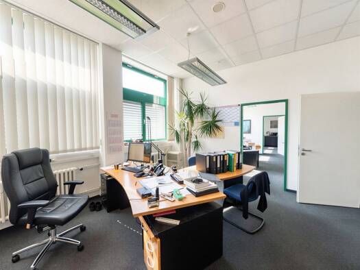 Bürofläche zur Miete provisionsfrei 8,50 € 3 Zimmer 93,8 m² Bürofläche Heusenstamm 63150