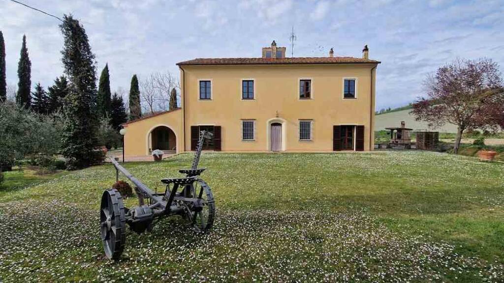 Bauernhaus zum Kauf 1.050.000 € 380 m² 120.000 m² Grundstück Casciana Terme Lari 56035