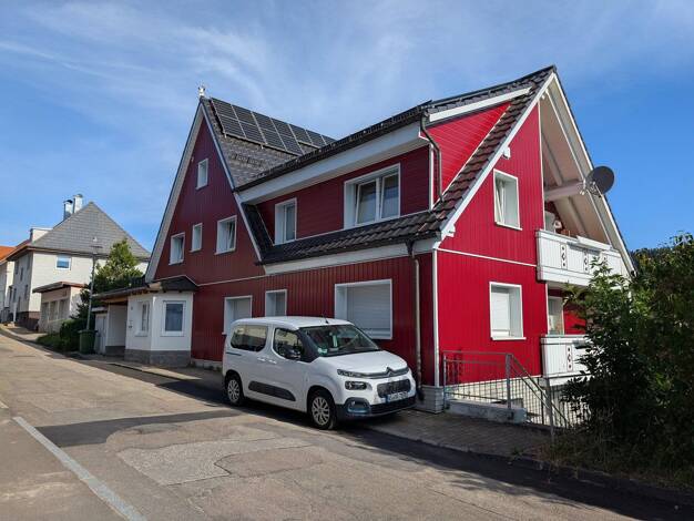 Wohnung zur Miete 850 € 4 Zimmer 98 m² EG Schwarzwaldstraße 6 Schonach 78136