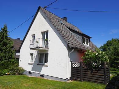 Mehrfamilienhaus zum Kauf 269.000 € 7 Zimmer 155 m² 699 m² Grundstück frei ab 01.08.2025 Helferskirchen 56244