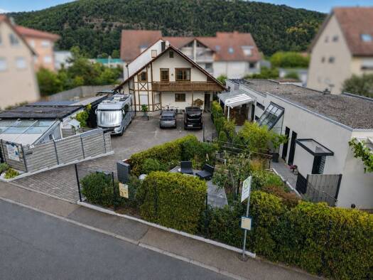 Mehrfamilienhaus zum Kauf 1.360.000 € 15 Zimmer 467 m² 1.276 m² Grundstück Bestenheid Wertheim 97877