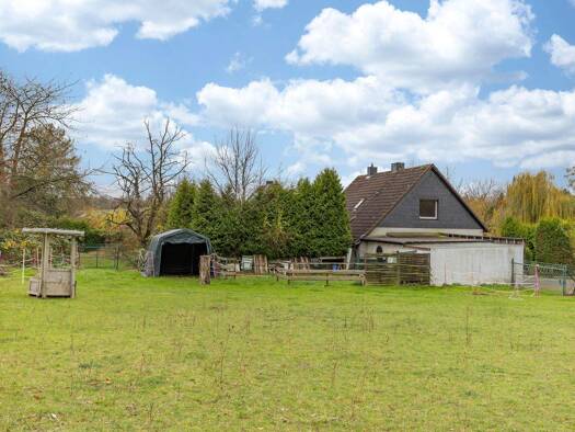 Mehrfamilienhaus zum Kauf 6 Zimmer 147,3 m² 3.951 m² Grundstück Hahndorf Goslar 38644