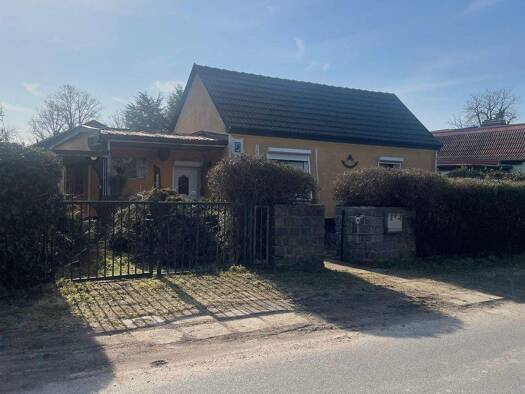 Einfamilienhaus zum Kauf 229.997 € 4 Zimmer 80 m² 411 m² Grundstück frei ab sofort Mahlsdorf Marzahn-Hellersdorf 12623