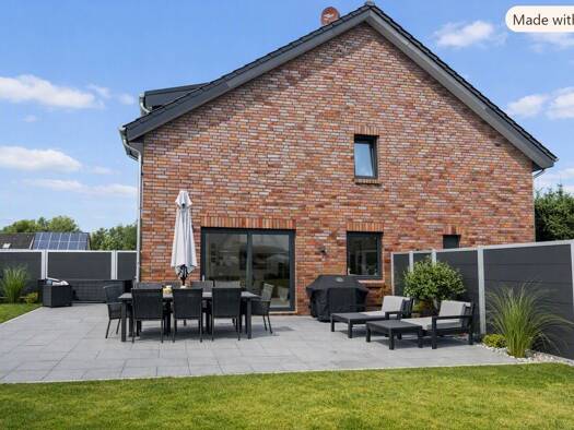 Reihenendhaus zur Miete 2.400 € 5 Zimmer 125 m² 120 m² Grundstück frei ab 01.11.2026 Schulweg 21 Stockelsdorf Stockelsdorf 23617