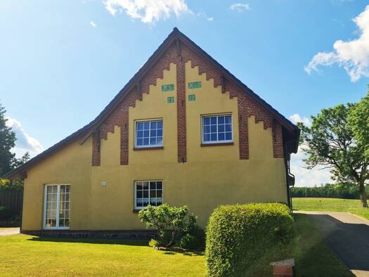 Einfamilienhaus zum Kauf 249.000 € 4 Zimmer 116 m² 2.690 m² Grundstück frei ab sofort Neverin Brunn OT Dahlen 17039