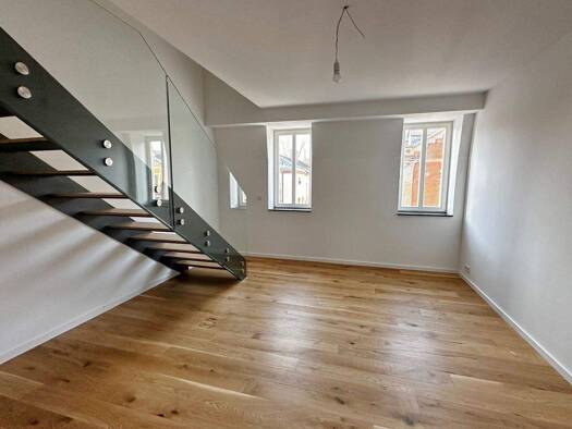 Maisonette zur Miete 1.200 € 2,5 Zimmer 78 m² 3. Geschoss frei ab sofort Badstr. 1A Innenstadt Fürth 90762