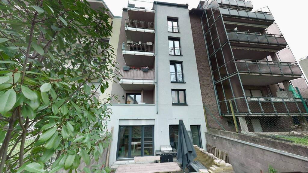 Mehrfamilienhaus zum Kauf 1.699.000 € 11 Zimmer 398 m² 233 m² Grundstück frei ab sofort Niehl Köln 50735