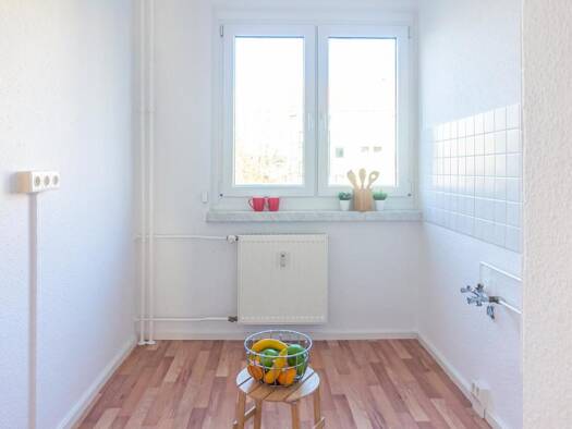 Wohnung zur Miete 283 € 2 Zimmer 48,1 m² 4. Geschoss frei ab 01.11.2026 Parkstraße 48 b Kapellenberg Chemnitz 09120