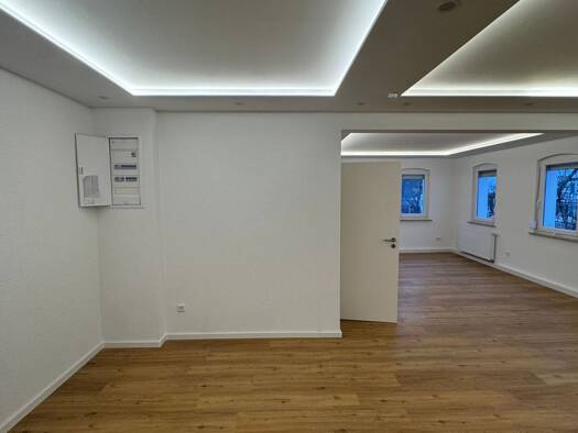 Maisonette zur Miete 1.400 € 4 Zimmer 135 m² Geschoss EG/3 frei ab 01.03.2026 Gniebel Pliezhausen 72124