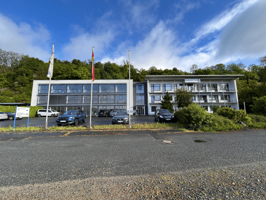 Bürogebäude zur Miete 985 m² Bürofläche teilbar ab 215 m² Oberbieler Straße 1 Niederbiel Solms 35606