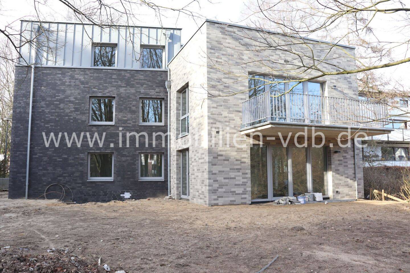 Property thumbnail 3