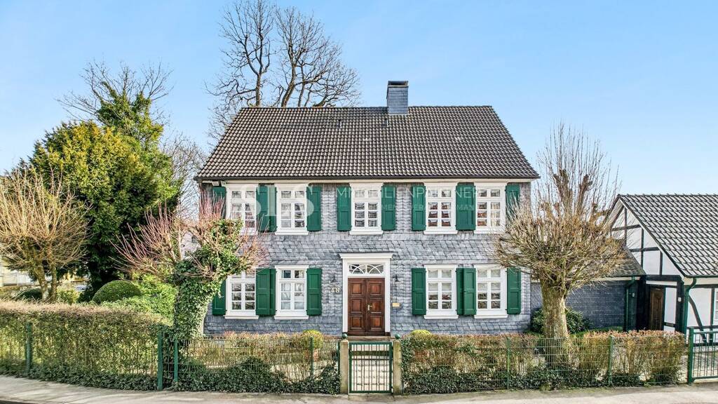 Einfamilienhaus zum Kauf 1.300.000 € 9 Zimmer 277 m² 5.100 m² Grundstück Voerde Ennepetal 58256