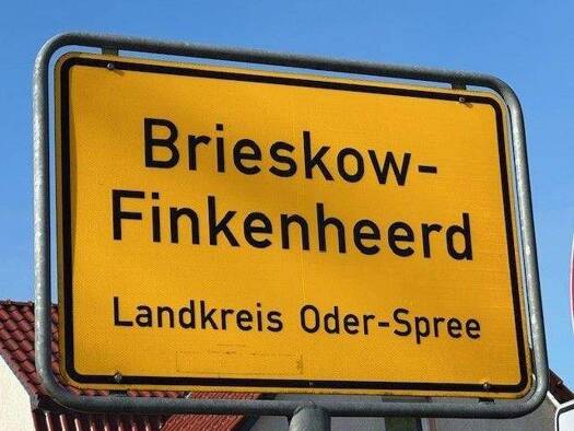 Doppelhaushälfte zum Kauf 197.000 € 5 Zimmer 100 m² 711 m² Grundstück Ernst-Thälmann-Straße Brieskow-Finkenheerd 15295