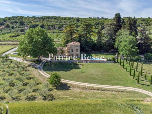 Einfamilienhaus zum Kauf 3.180.000 € 20 Zimmer 892 m² 15.500 m² Grundstück Pertuis 84120