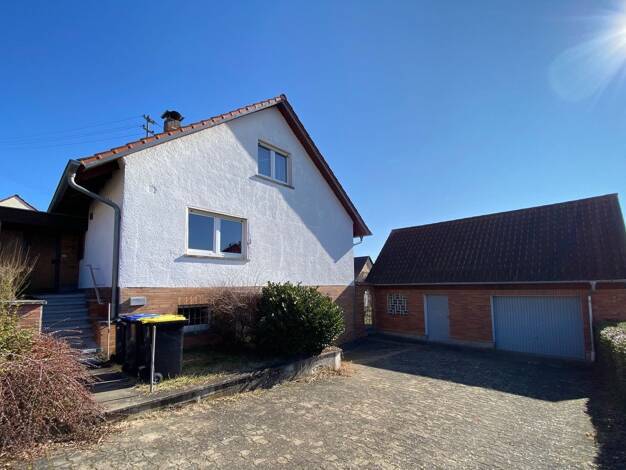 Einfamilienhaus zum Kauf 195.000 € 6 Zimmer 150 m² 821 m² Grundstück frei ab sofort Oberlauringen Stadtlauringen 97488