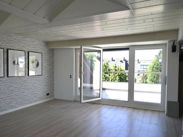 Wohnung zum Kauf 199.000 € 2,5 Zimmer 86 m² 2. Geschoss Dellwig Stadtbezirk IV 45357