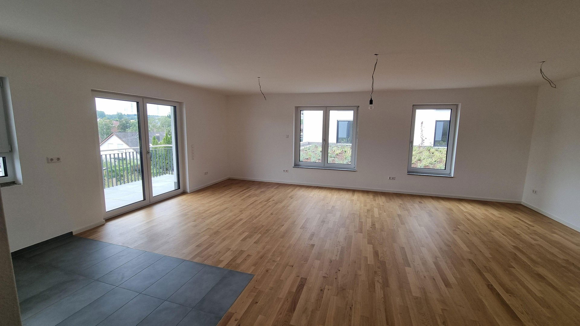 Wohnung zur Miete 1.352 € 3 Zimmer 104 m²<br/>Wohnfläche 1.<br/>Geschoss Hohler Graben 9/1 Ötisheim Ötisheim 75443