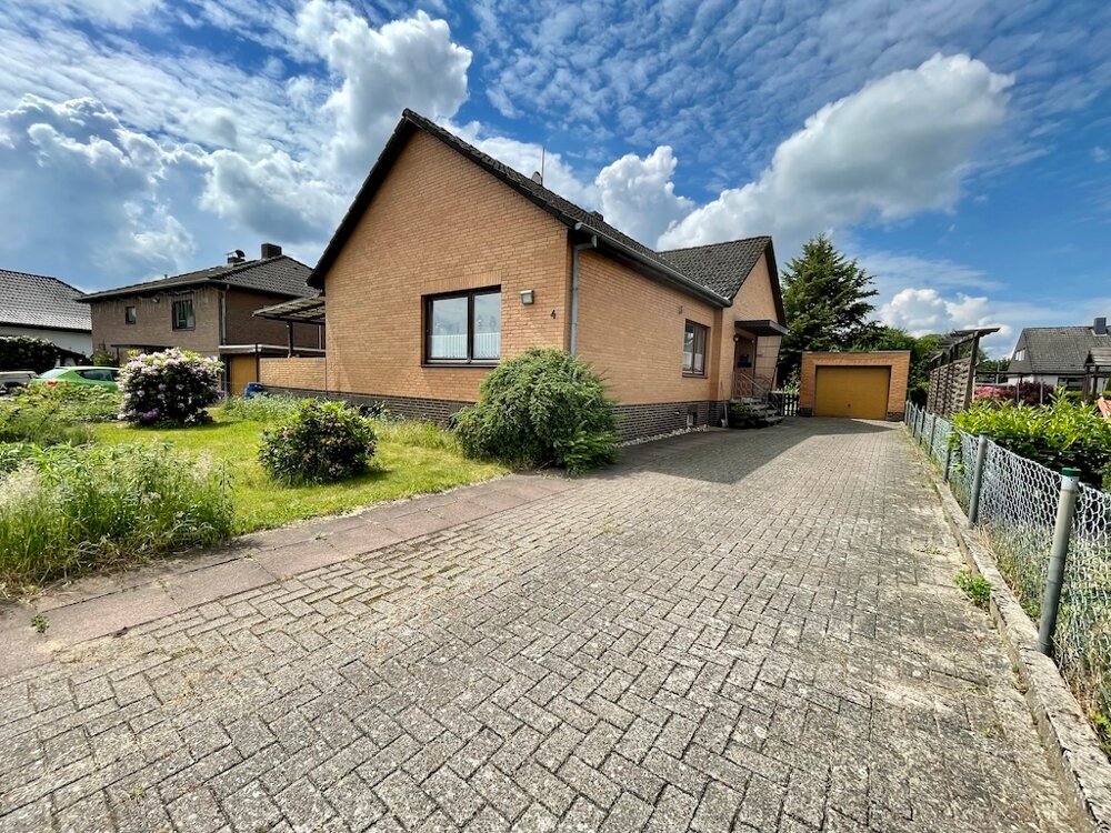 Bungalow zum Kauf 229.000 € 5 Zimmer 123 m²<br/>Wohnfläche 883 m²<br/>Grundstück Wathlingen Wathlingen 29339