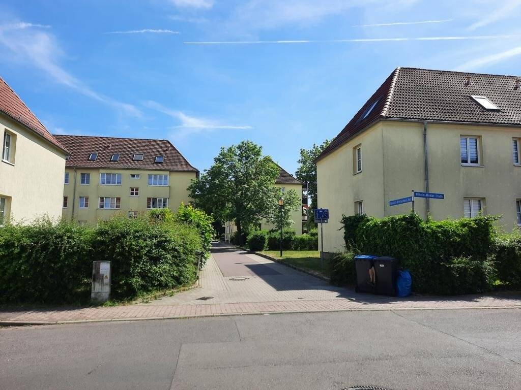 Property thumbnail 3