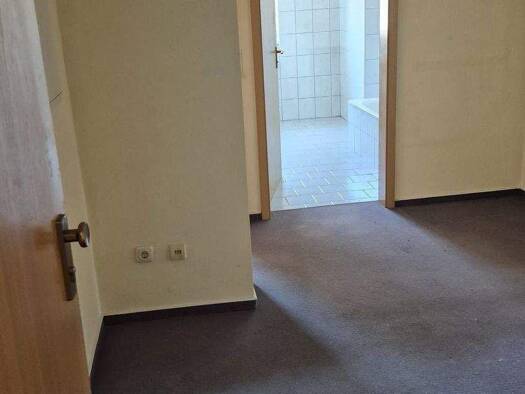 Wohnung zum Kauf 139.000 € 2 Zimmer 67 m² Geschoss 2/2 frei ab sofort Gartenstraße 12 Münsterschwarzach Schwarzach am Main 97359