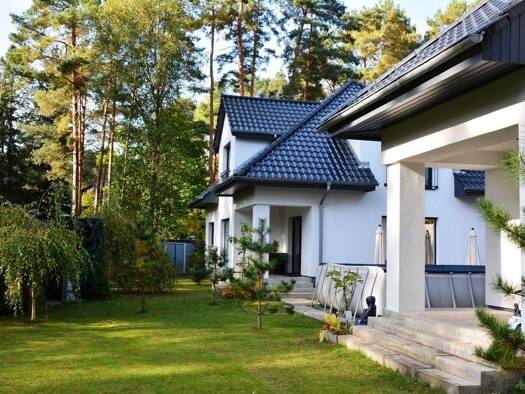 Einfamilienhaus zum Kauf provisionsfrei 1.700.000 € 10 Zimmer 368 m² 2.818 m² Grundstück Borkwalde 14822
