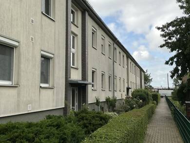 Wohnung zum Kauf provisionsfrei 60.000 € 3 Zimmer 65 m² 1. Geschoss frei ab sofort Reudener Str. 69 Wolfen Bitterfeld-Wolfen 06766