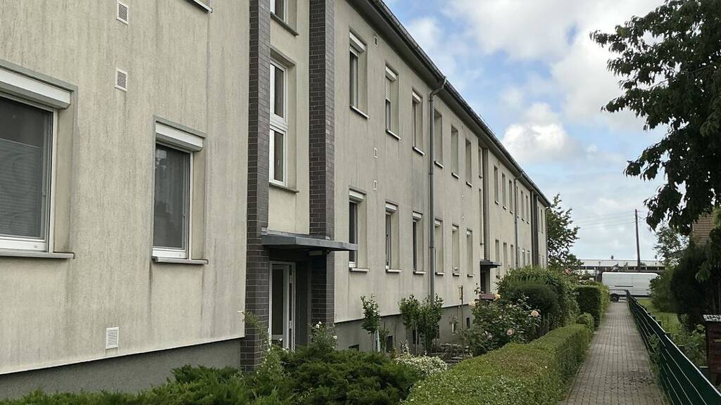 Wohnung zum Kauf provisionsfrei 50.000 € 3 Zimmer 65 m² 1. Geschoss frei ab sofort Reudener Str. 69 Wolfen Bitterfeld-Wolfen 06766