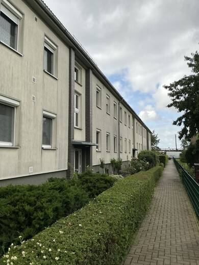 Wohnung zum Kauf provisionsfrei 60.000 € 3 Zimmer 65 m² 1. Geschoss frei ab sofort Reudener Str. 69 Wolfen Bitterfeld-Wolfen 06766