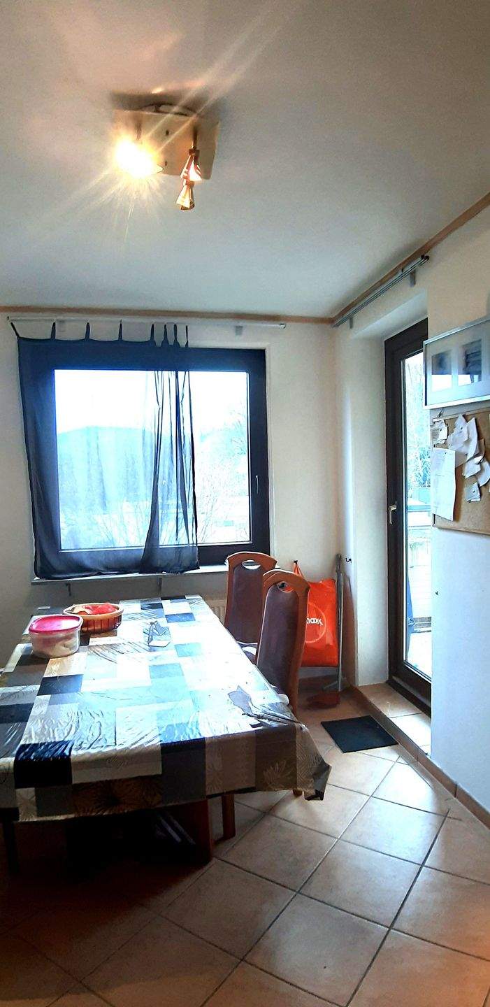 Immobilie in Bielefeld - Großzügige Eigentumswohnung im 4. OG mit Fahrstuhl, Balkon und traumhaftem Blick über den Teutoburger Wald  - 5 ZKB, Gäste-WC, Balkon und Garage   - Bild 4