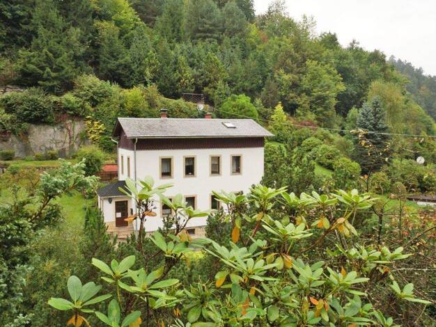 Einfamilienhaus zum Kauf 139.000 € 5 Zimmer 107 m² 2.479 m² Grundstück Kleinhennersdorfer Straße 5 Krippen Bad Schandau / Krippen 01814