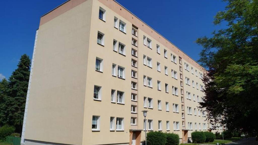 Wohnung zur Miete 355 € 3 Zimmer 59,1 m² EG Burkhardtstraße 22 Triptis 07819