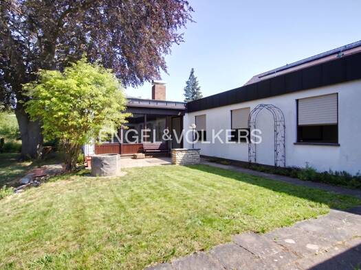 Bungalow zum Kauf 749.000 € 7 Zimmer 140 m² 715 m² Grundstück Reinhausen Regensburg 93059