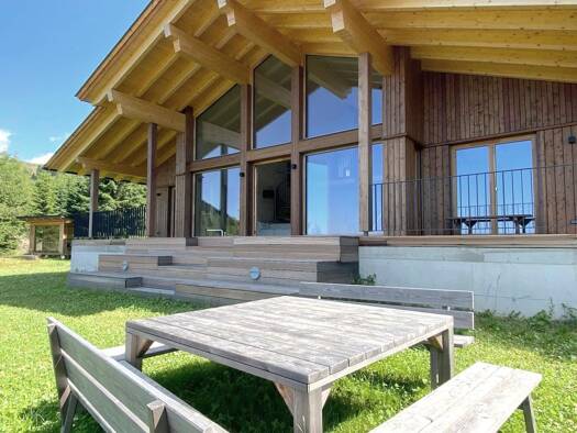 Einfamilienhaus zum Kauf 5 Zimmer 140 m² 2.750 m² Grundstück frei ab sofort Treffen am Ossiacher See 9521