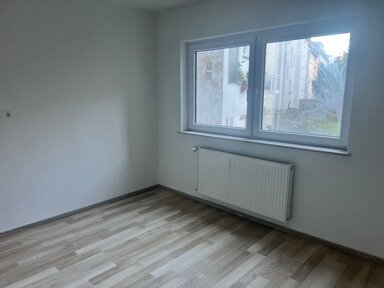 Wohnung zur Miete 800 € 3 Zimmer 78 m² 1. Geschoss frei ab sofort Schnorrstr.25 Holsterhausen Essen 45147