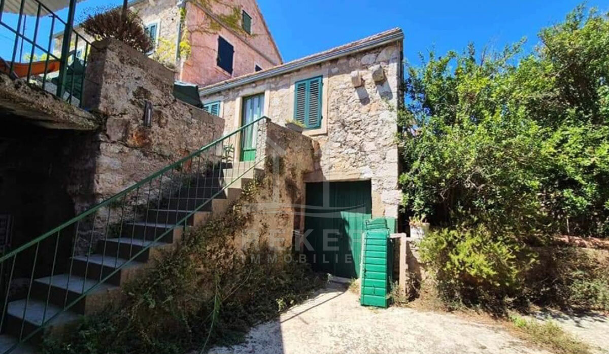 Reihenmittelhaus zum Kauf 125.000 € 80 m²<br/>Wohnfläche 127 m²<br/>Grundstück Hvar 21450