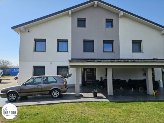 Haus zum Kauf 2.240.000 € 3.446 m² Grundstück Harmannsdorf 2111