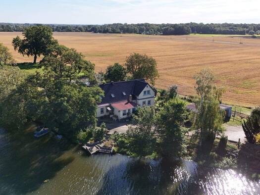 Mehrfamilienhaus zum Kauf 265.000 € 215 m² 1.437 m² Grundstück Gorgast Küstriner Vorland 15328