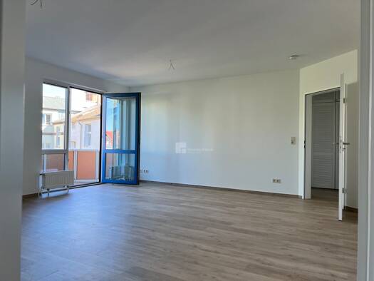 Wohnung zur Miete 1.100 € 3 Zimmer 81,4 m² 2. Geschoss frei ab sofort Schelfstadt Schwerin 19055