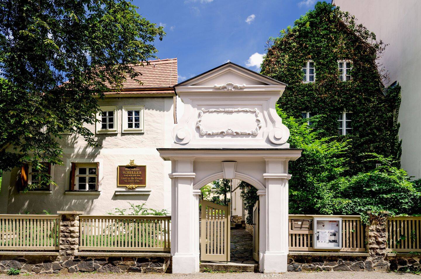 Mit Balkon & Wannenbad: 2,5-Zimmer-Wohnung in denkmalgeschütztem Altbau – Wiederitzscher Straße 25, 4155 Leipzig – Vorschaubild 13