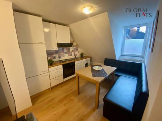 Wohnung zur Miete 800 € 3 Zimmer 50 m² 5. Geschoss Friedrichstadt Düsseldorf 40215