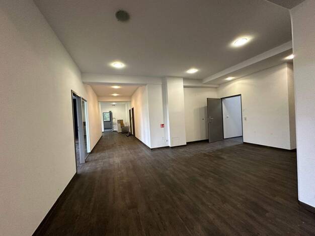 Haus zum Kauf 3.700.000 € 14 Zimmer 725 m² 1.002 m² Grundstück München 81737