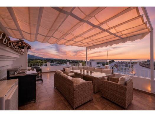 Reihenhaus zum Kauf 825.000 € 3 Zimmer 174 m² Marbella 29660