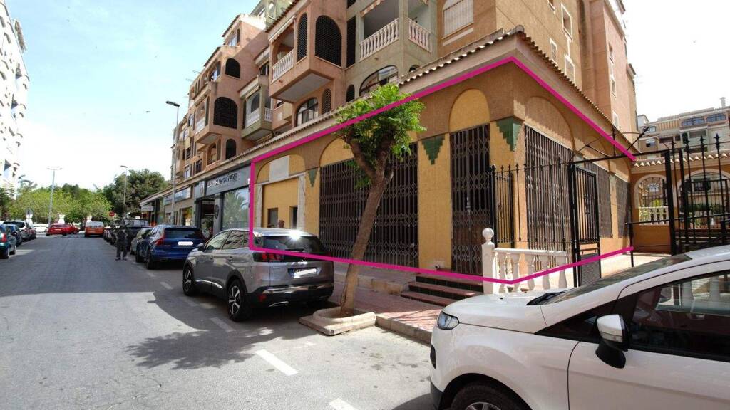 Laden zum Kauf provisionsfrei 244.999 € 420 m² Verkaufsfläche Calle de San Policarpo, 89 Torrevieja 03181