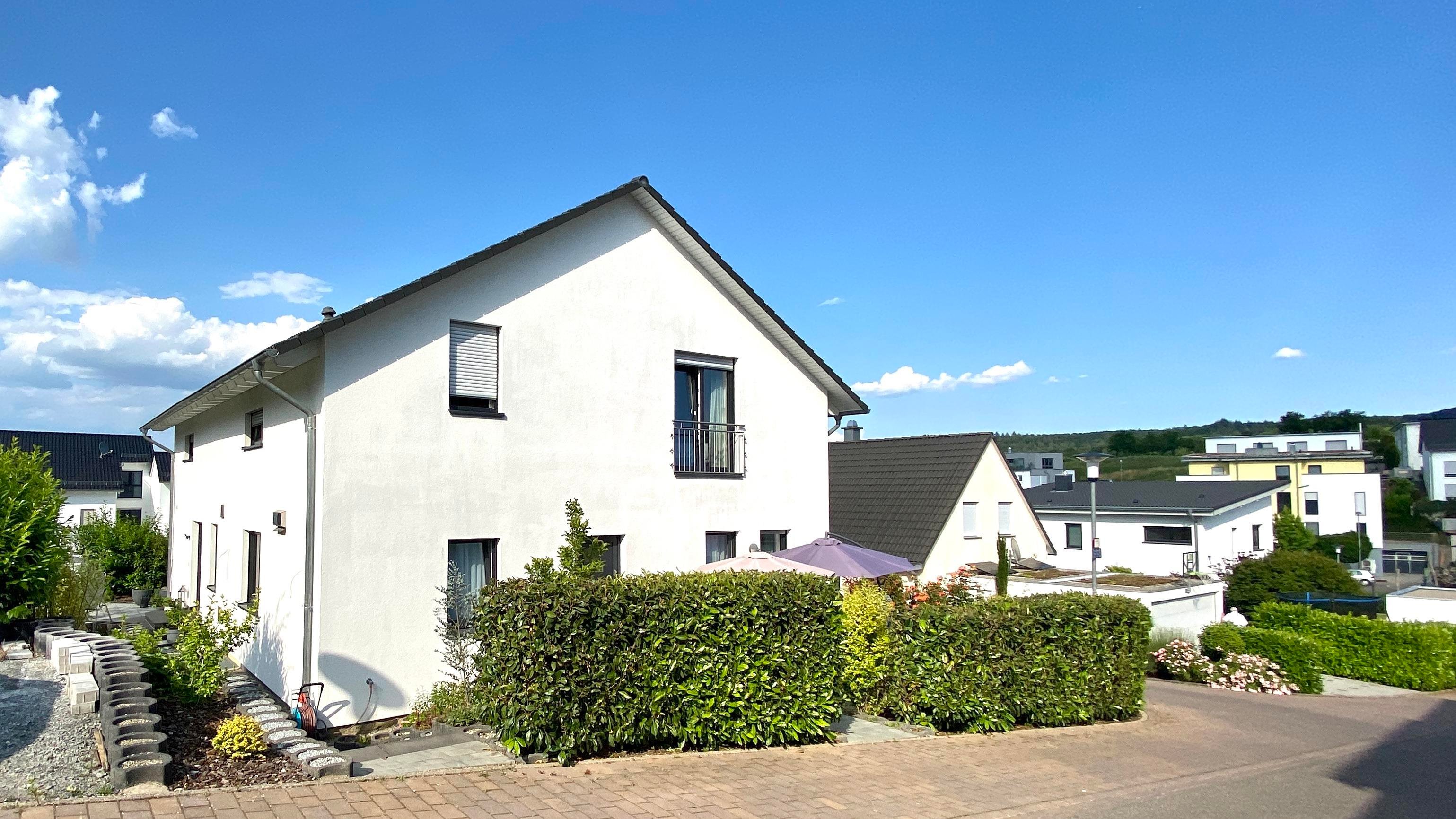 Einfamilienhaus zum Kauf 970.000 € 7 Zimmer 225 m²<br/>Wohnfläche 610 m²<br/>Grundstück Eppingen Eppingen 75031