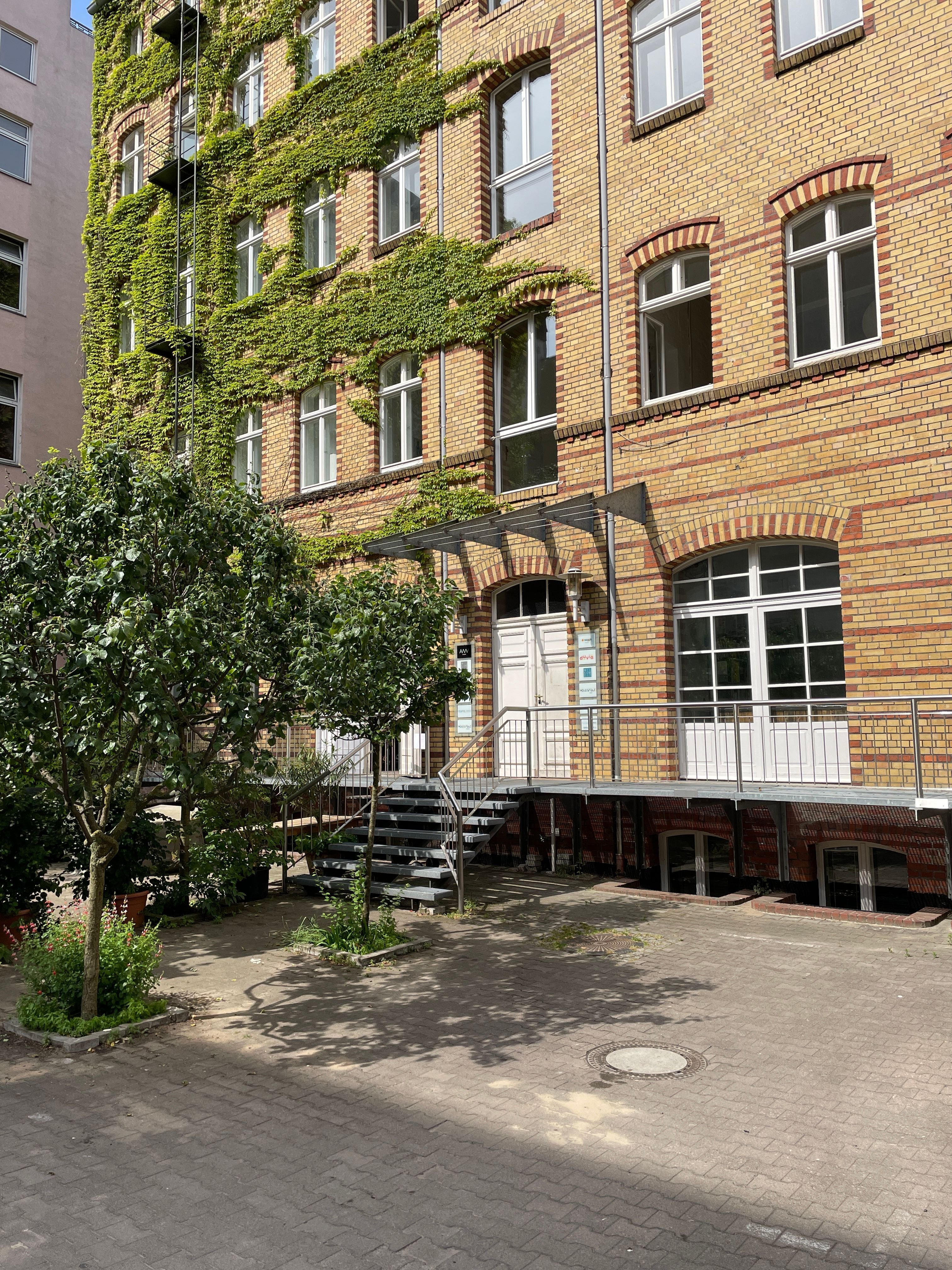 Bürofläche zur Miete 13,35 € 1 Zimmer 80 m²<br/>Bürofläche Zossener Straße 41 Kreuzberg Berlin 10961