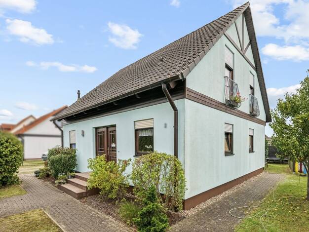 Einfamilienhaus zum Kauf 229.000 € 5 Zimmer 118 m² 557 m² Grundstück Guben 03172