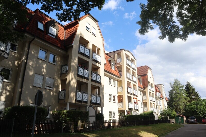 Wohnung zur Miete 600 € 3 Zimmer 88 m²<br/>Wohnfläche 4.<br/>Geschoss 01.02.2025<br/>Verfügbarkeit Mitte - West 131 Zwickau 08056