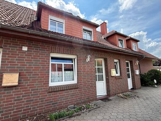 Reihenmittelhaus zum Kauf 219.000 € 3 Zimmer 123,6 m² 415 m² Grundstück Heidmühle Schortens 26419